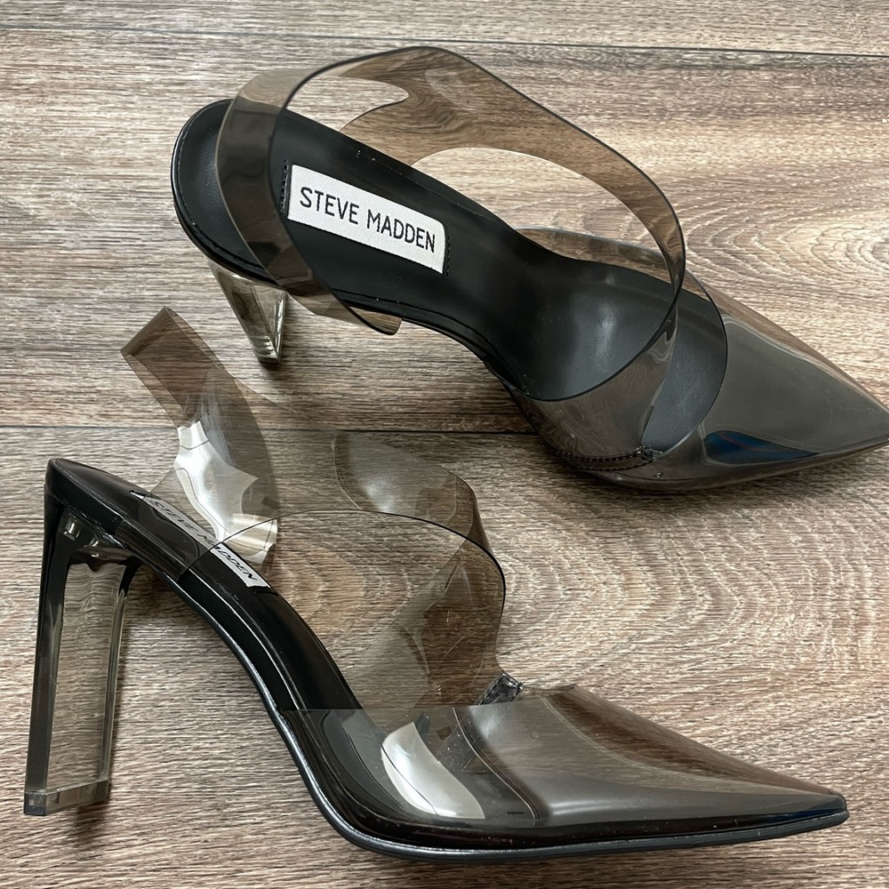 Steve Madden Vienne Vinyl Heels